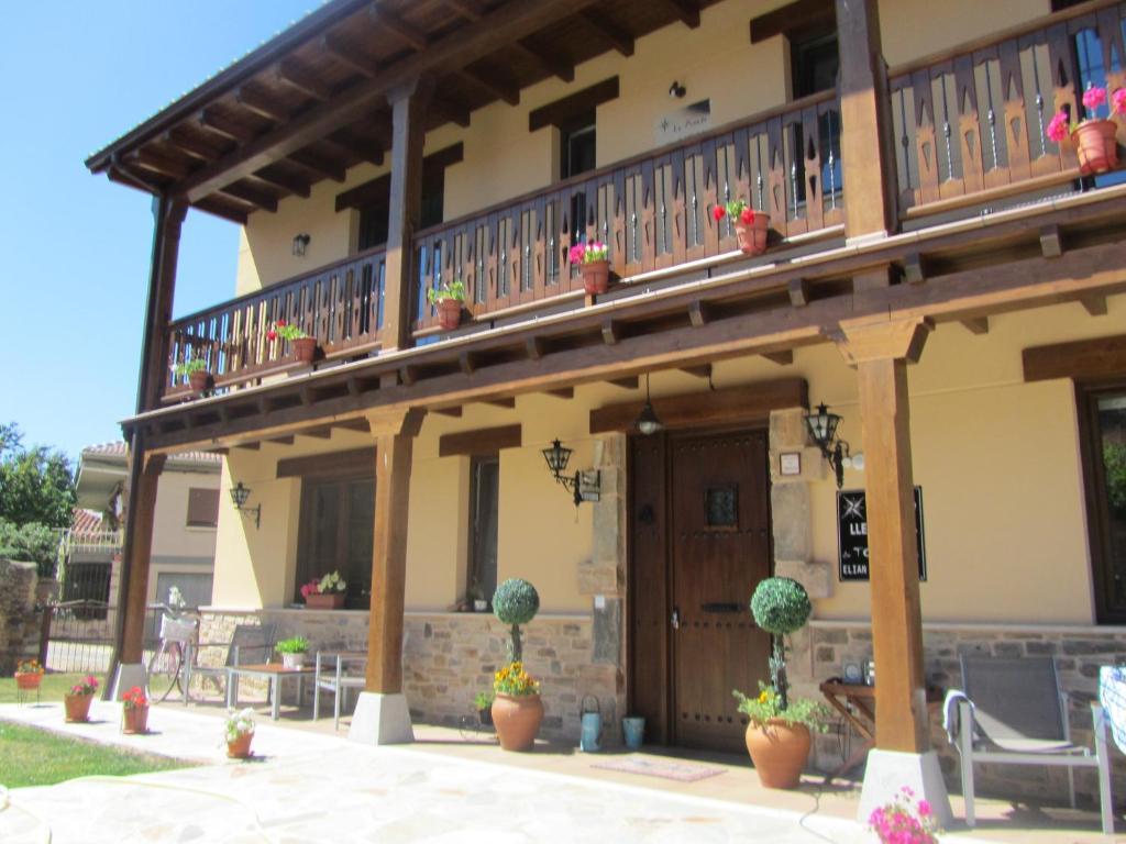 La Posada De Toribia Val De San Lorenzo Dış mekan fotoğraf