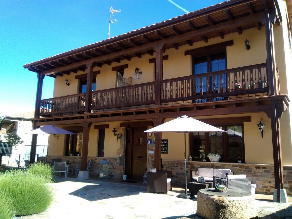 La Posada De Toribia Val De San Lorenzo Dış mekan fotoğraf